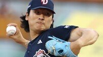 돌아온 에이스…두산 곽빈, 손가락 부상 딛고 팀 승률 5할 사수 [SD 사직 스타]