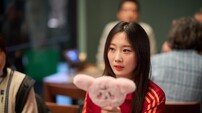 ‘분노 유발’ 형사부터 ‘발암’ 일진 소녀까지…‘군체’ 속 신스틸러들