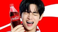 BTS 뷔, 월드컵도 달군다…코카콜라 글로벌 캠페인 공개