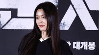“스크린 밖으로 나온 천송이”…‘군체’ 전지현, 500만 돌파 이끈 독보적 스타성