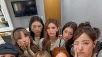 아이오아이·최예나·‘와일드 씽’까지…KT지니뮤직 레트로 흥행