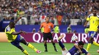 ‘점점 다가오는 한국의 탈락’ 스웨덴, 일본과 1-1 무→‘32강 진출’