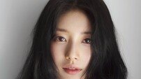 수지, 오늘도 리즈…깊어진 눈빛 [화보]
