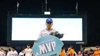 “내 강점은 타격! 1군서도 손맛 느끼겠다”…MVP 함수호 ‘생애 첫 잠실 홈런’으로 자신감 풀충전 [SD 잠실 스타]