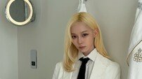 윈터는 윔블던, 리사는 월드컵…스포츠가 주목한 K팝