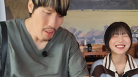 최홍만, 쯔양 또 붙었다…‘공주님 안기’ 이어 주먹 인증샷 화제 [SD셀픽]