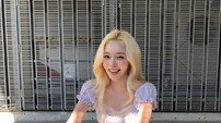 에스파 윈터, 자전거 타도 화보네…한 줌 허리 ‘감탄’ [DA★]