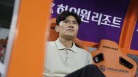 [SD 안양 인터뷰] ‘아시안게임 차출+부상자’ 겹친 강원, 한풀 꺾인 전방압박…정경호 감독의 현실적 대안 “지금 선수들에게 맞는 전술이 따로 있다”