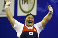 장미란, ‘용상 183kg’…비공인 세계신기록