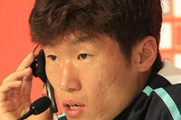 [2010남아공-김진회기자의 월드컵동행기] 박지성, “‘절친’ 테베스도 적일 뿐…해줄 말 없다”