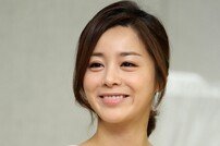 [SD포토] 굿네이버스 홍보대사 된 서영희, 진정한 ‘여신미모’