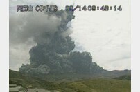 일본 화산 폭발 "분진-분석 뒤엉켜 아수라장…아소산 2km 이내 접근 금지"