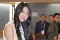 [동아포토]설현 ‘투표합니다~’