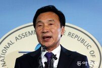 손학규 전 고문, 민주당 탈당 “ 정치·경제 새판 짜기에 전력”