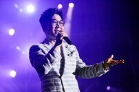 김연우, 크리스마스 콘서트 개최… 8천석 전석 매진