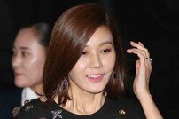 [동아포토]김하늘, 파격 연기만큼 의상도 독특한 패션