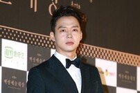 [DA:피플] 박유천, 눈물의 각오…소속사 "시기상조" (종합)