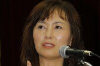 공지영 “이재명-김부선 스캔들 글 삭제? 끔찍해”
