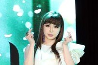 [DA:이슈] 박봄, 마약 논란→차트 1위…싸늘한 여론 돌릴까