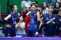 [포토] 양효진-김연경 ‘즐거운 대화’