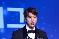 정우영, 22년 만에 LG 신인왕·베이징키드 3년 연속 수상