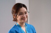 [DA:인터뷰②] 전미도 “‘슬의생’ 덕 카메라 공포증 나았죠”