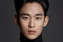 [DAY컷] 김수현 새프로필, 섹시→청량 완벽 소화