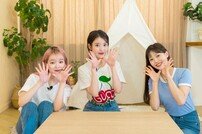 [DAY컷] ‘집콕시그널’ 아이유 “오마이걸에게 주고 싶은 가사 有”