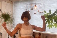 [DAY컷] 최은경, 근육美 자랑 “무염은 못해요”