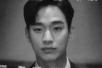 [DAY컷] 김수현, 남신 인증…조각 같은 외모