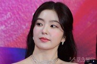 [종합] 후쿠하라 모네, 아이린 인성 폭로→정정…레드벨벳 팬미팅은 취소