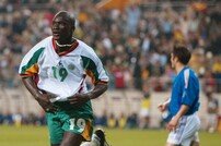 ‘2002 월드컵 개막 첫 골’ 세네갈 디오프, 지병으로 사망 ‘향년 42세’