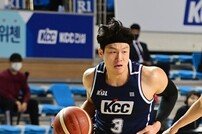 ‘4쿼터 8점’ 주장 이정현 앞세운 전주 KCC, 단독 1위 복귀