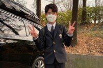 [DAY컷] 정동원, 교복 입은 삐약이 “실기고사 끝”