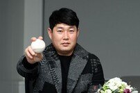 [베이스볼 피플] “우린 아직 신생팀…팬 위해 더 노력해야” NC 양의지가 피곤함 지운 이유