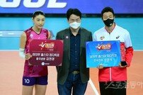 [포토] 김연경-신영경, 영광의 올스타 최다득표!