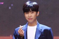 [DA:리뷰] 임영웅, ‘더쇼’ 트로피 추가…음악방송 2관왕 (종합)