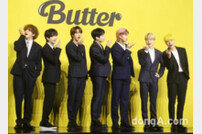 방탄소년단 RM “‘Butter’ 모국어 아니라 괴리감 有, 참여 영광”