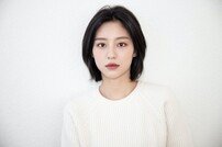 [DA:인터뷰②] 강민아 “박지훈·배인혁, 첫 만남서 극존칭…어르신 취급 못 견뎌” (멀푸봄)