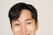 ‘독목고 홍쌤’ 김재철, 엑스와이지 스튜디오와 전속계약