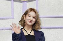 프로미스나인 이서연, 상큼한 손인사 [DA포토]