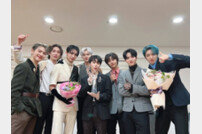 펜타곤, 데뷔 첫 1위 “상상도 못했던 일, 일찍 봄이 왔다”