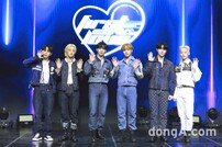 위아이, 청춘의 사랑을 가지고 돌아온 ‘Love’ 시리즈 [DA포토]