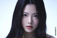 르세라핌, 막내 홍은채 공개…세련+시크 비주얼