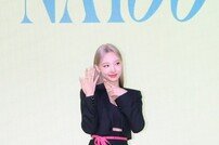 트와이스 나연 “홀로 노래하면서 한계 느꼈지만 많이 배워”