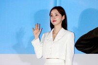 순수 박세완 ‘예쁜 손인사~’ [포토]