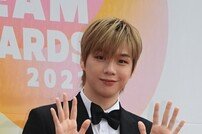 강다니엘 ‘강아지 같은 미소’ [포토]