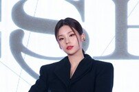 ITZY(있지) 예지 “빌보드 계단식 순위 상승, 꾸준히 성장하고파”