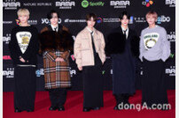 투모로우바이투게더, 다채로운 패션 (2022 MAMA AWARDS)[DA포토]