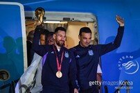 ‘영웅’ 대접 받은 ‘WC 챔피언’ 아르헨티나의 귀환…임시공휴일 선포+성대한 환영행사
